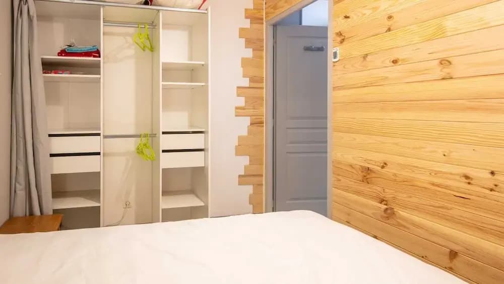 Mountain-view Apartment for 6 Guests - Photo 1