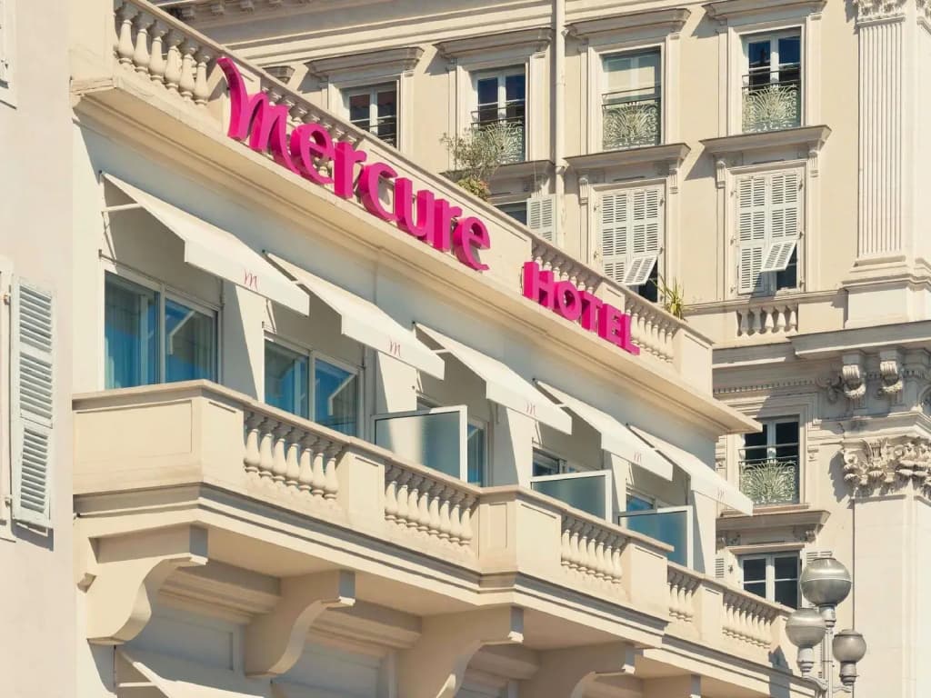 Mercure Nice Marche aux Fleurs - Photo 1