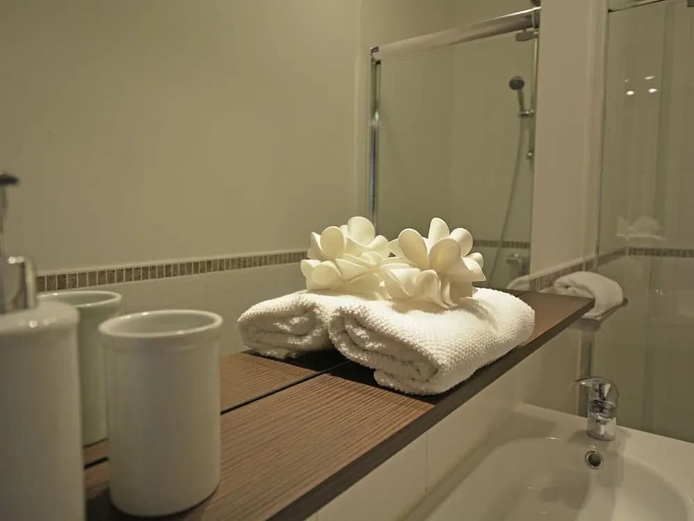 Beautiful Villa in Vidauban with Swimming Pool - Miniature 8