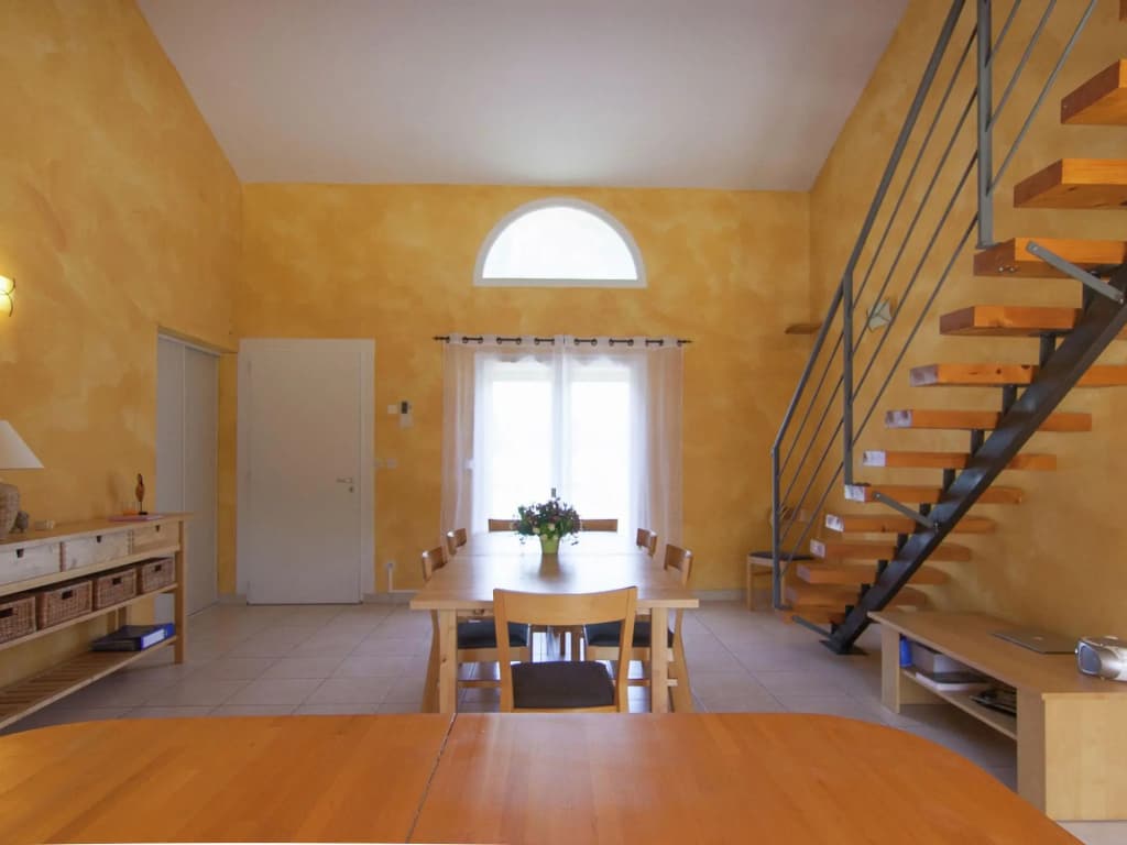 Peaceful Villa in Calamane with Private Swimming Pool - Photo 3