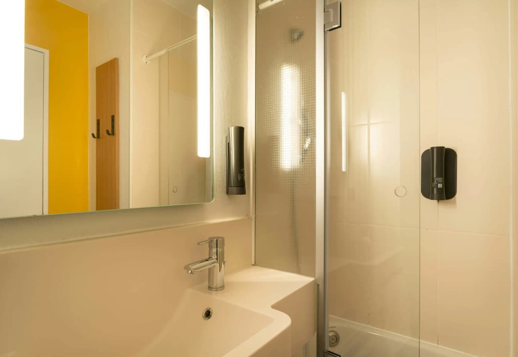 B&B HOTEL Vannes Est Golfe du Morbihan - Miniature 7