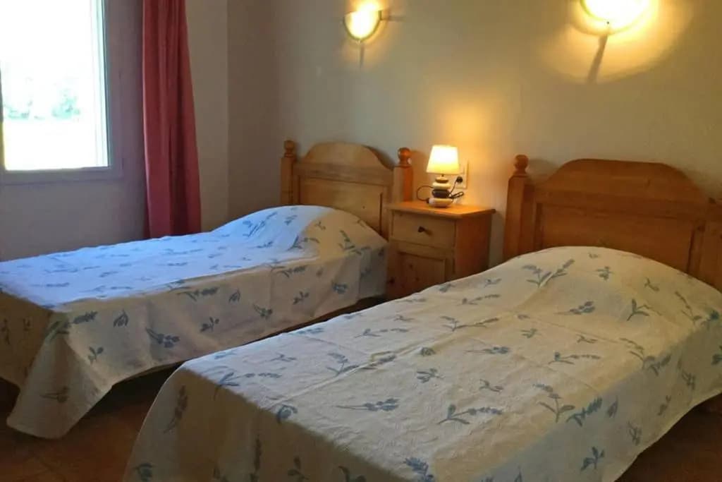 Partie d'une ferme provençale avec piscine privée, située proche d'Avignon, à Bédarrides, 6 prs, LS6-342-FRAGOUN - Photo 5