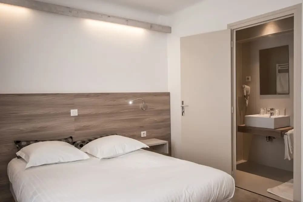 Hotel Les Voyageurs - Photo 5
