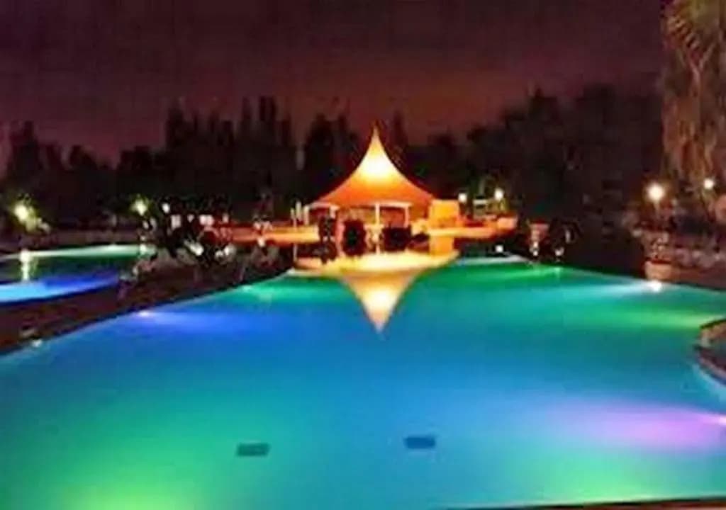 Bungalow de 3 chambres a Vias a 800 m de la plage avec piscine partagee jacuzzi et jardin amenage - Photo 2