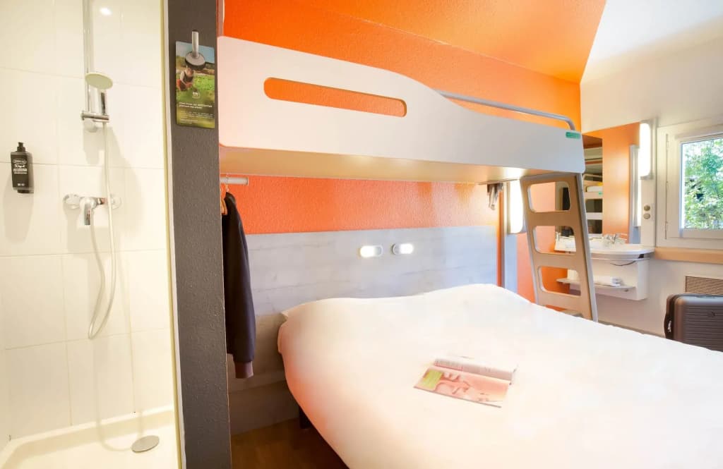 Ibis Budget Frejus Capitou A8 - Photo 1