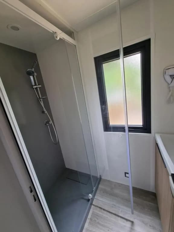 Mobil Home XXL2 4 chambres - Camping Bordeaux Lac - Photo 2