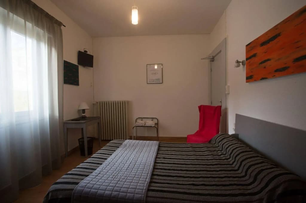 Hotel Bayle - Photo 3