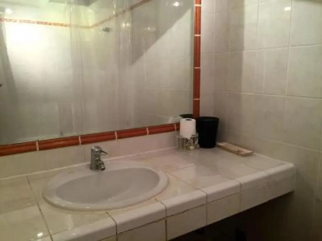 Pleasant 2 Bed Apartment in the Calm Palm Beach Area of Cannes With Beaches Nearby on all Sides - 1525 - Miniature 6
