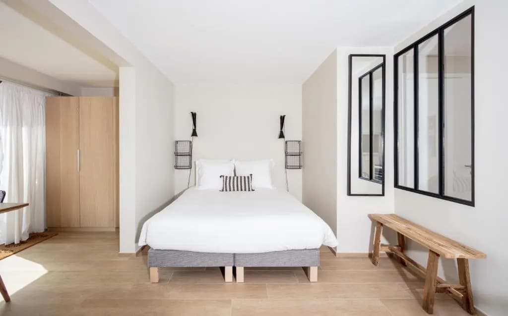 Studios 10 & 11 BY HOTEL DES LICES - Photo 4