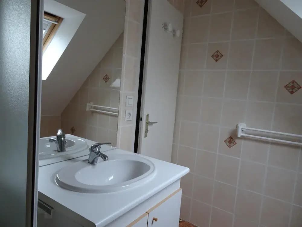 Holiday Home in Rhuys Near Plage de Rouvran - Miniature 7