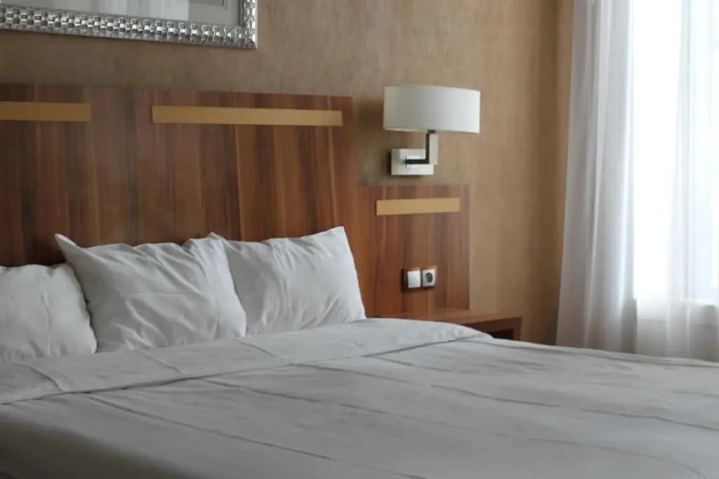 Hotel The Originals du Grand Monarque - Photo 4