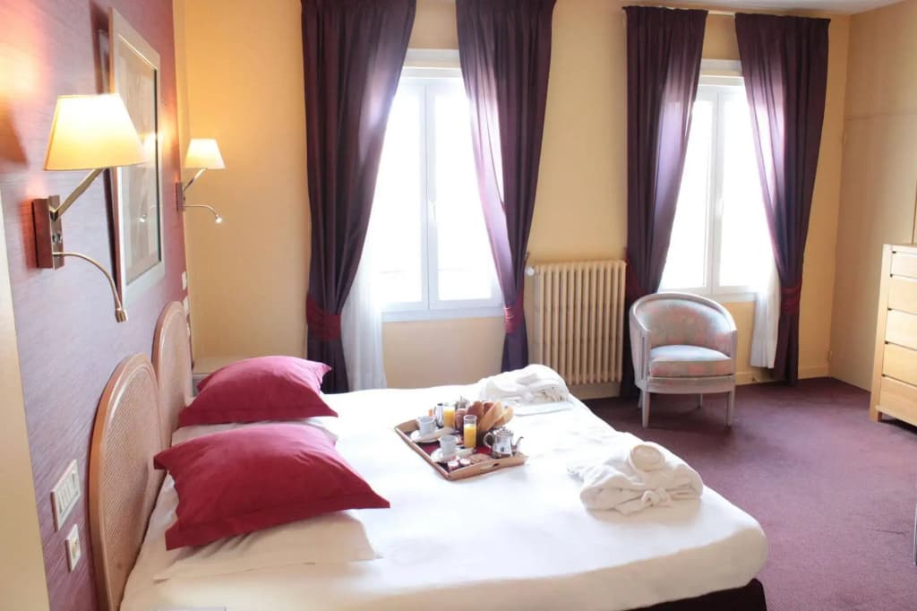 Grand Hôtel de Courtoisville - Miniature 6