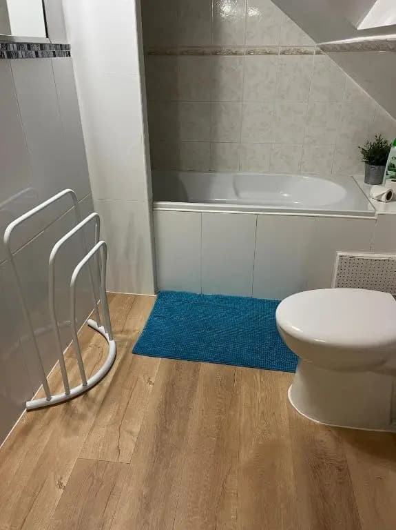appartement meublé tout confort 4 personnes - Miniature 8