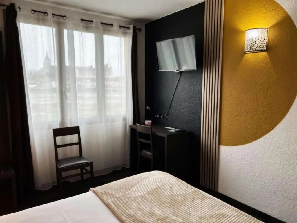 Brit Hotel Confort Gien - Photo 4