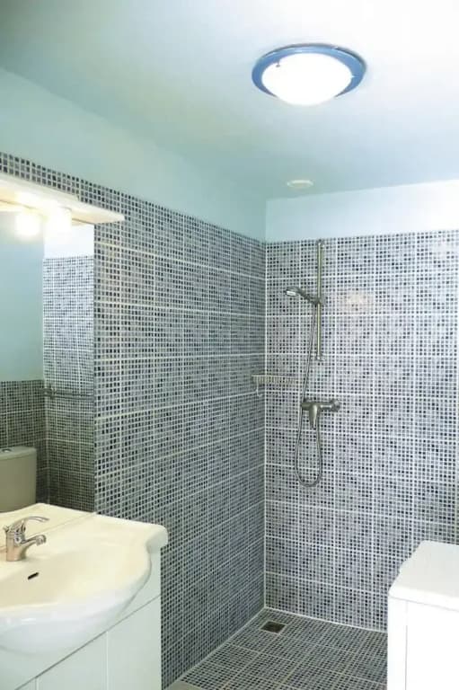 Nice Holiday Home Near the Beach - Photo 1