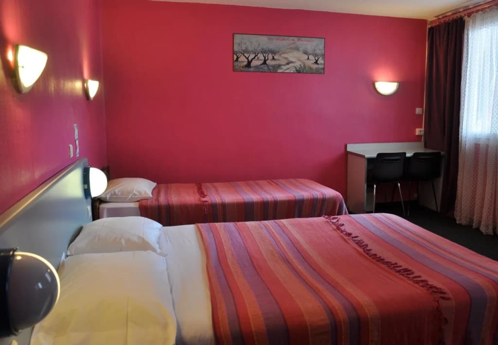 Hotel Moderne - Photo 5