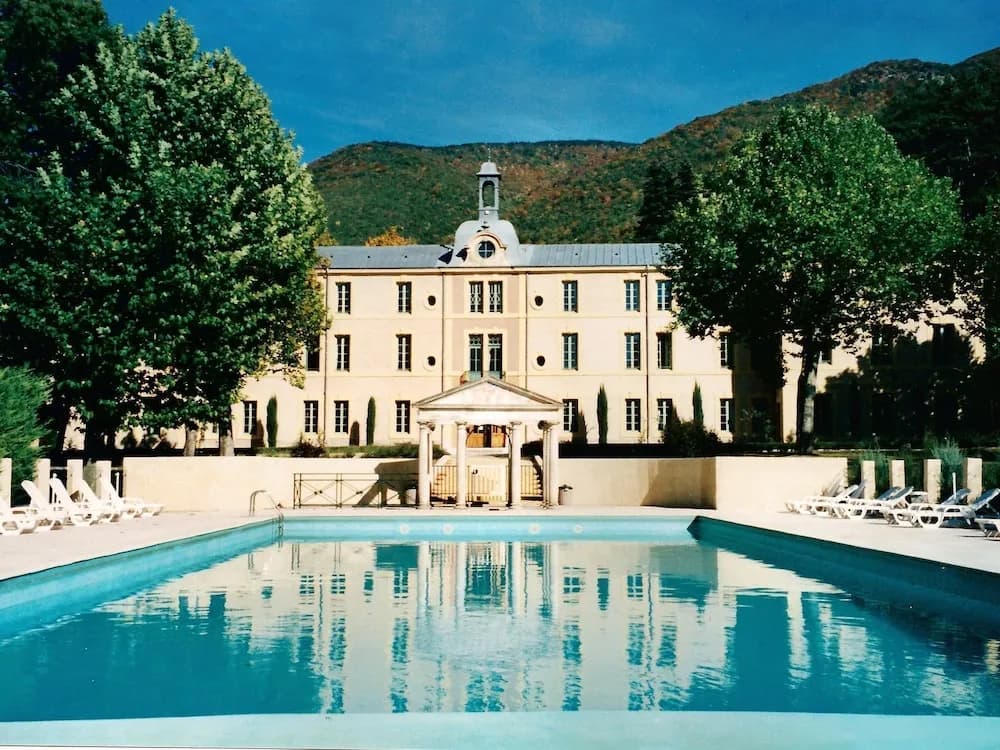 Dreamy Apartment in South of France with Swimming Pool - Miniature 8