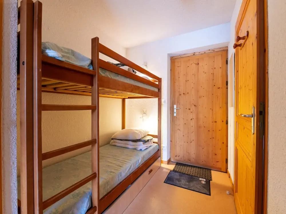 Apartment in France With Ski Slope Access - Photo 2