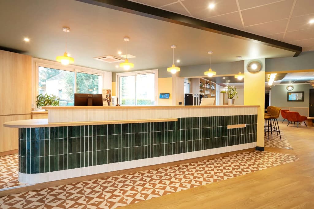Sure Hotel by Best Western Caen Mémorial - Photo 2