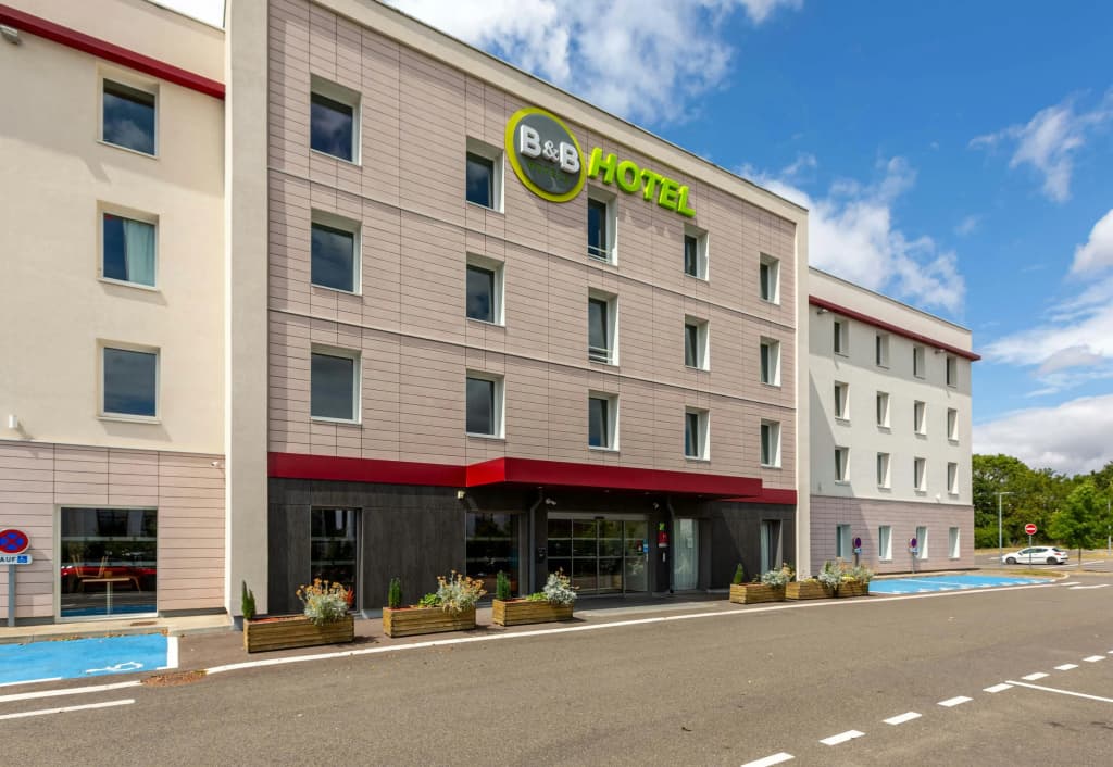 B&B HOTEL CHARTRES Océane - Photo 1