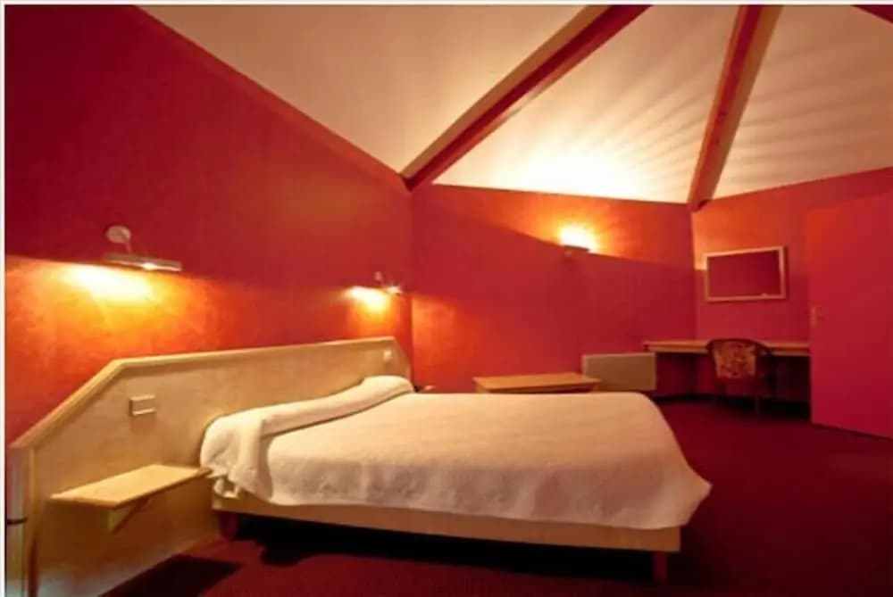 Hotel L'Enclos - Photo 3