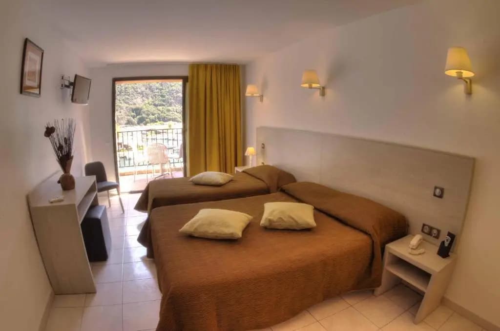 Hotel Le Romantique - Miniature 7