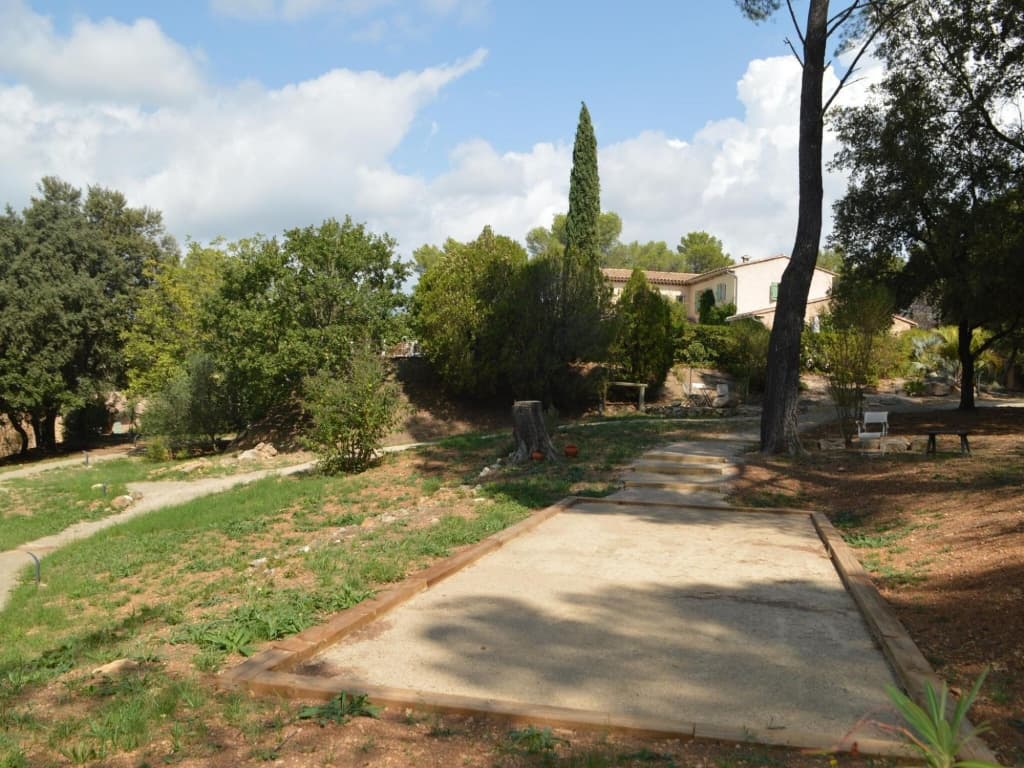 Rural villa in Lorgues with a private pool - Photo 2
