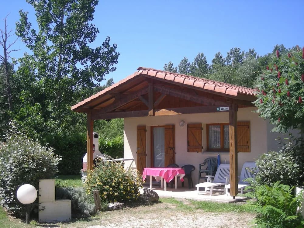 Camping Les Lacs de Courtes - Gîtes - Miniature 6