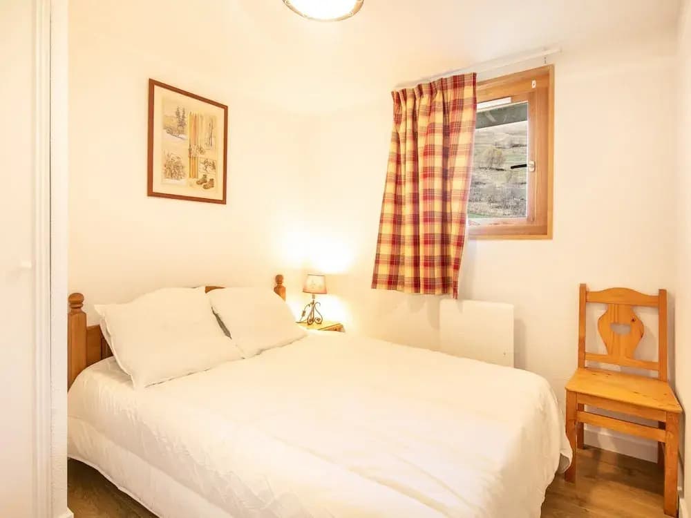 Apartment in Saint-sorlin Near Ski Slopes - Photo 5