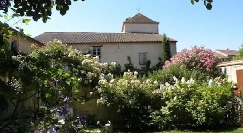 Chambres d'Hôtes Le Clos des Fontaines - Photo 1