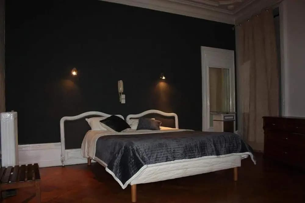 Hôtel Savoy - Photo 4