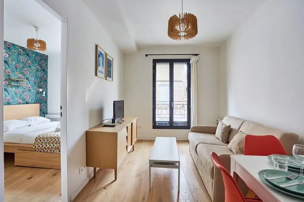 New Apartment Boulogne Facing the "passage" - Photo 5