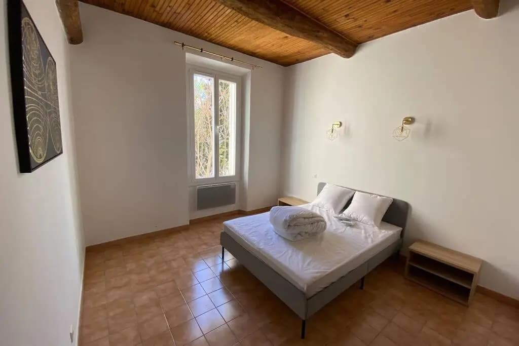 Très beau appartement au centre historique de Riez - Photo 3