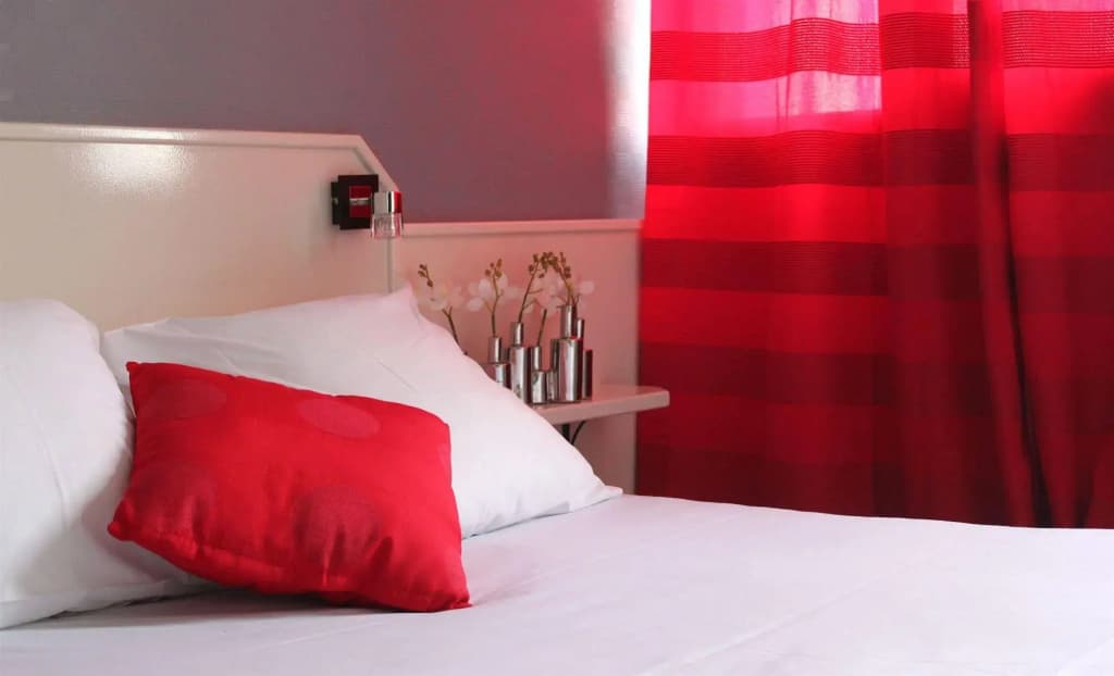 Logis Hotel Les Bleuets - Photo 3