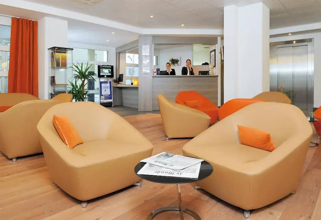 Zenitude Hôtel - Résidences Roissy Village - Photo 2