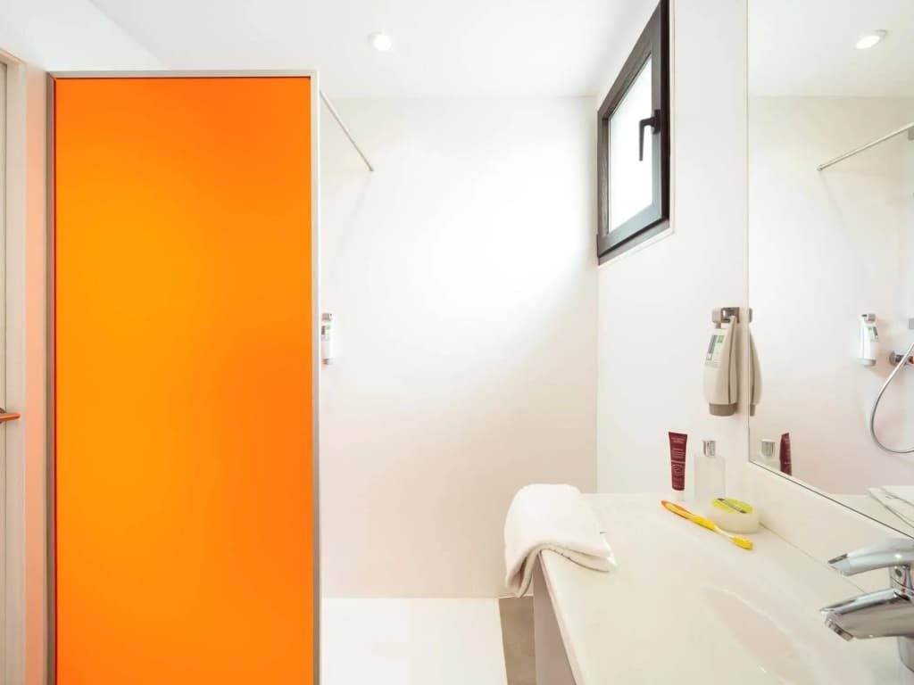 Hotel ibis Styles Niort Poitou Charentes - Miniature 8