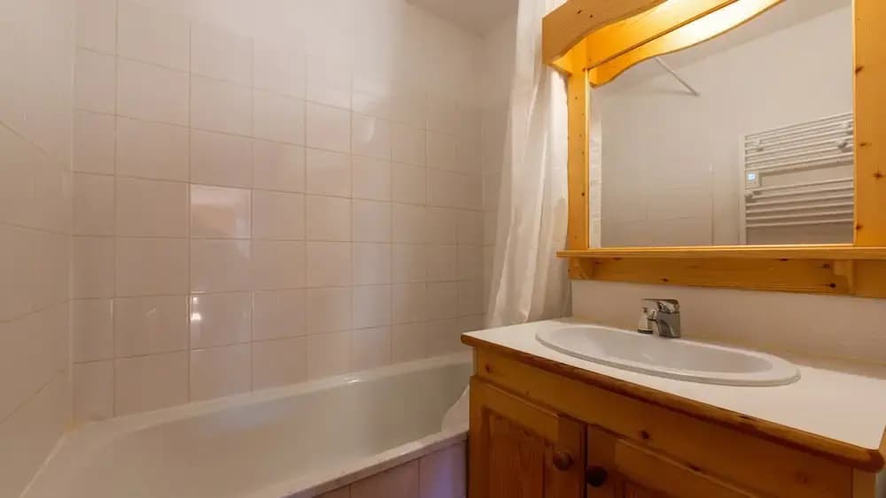 Apartment for 6 in Modane - Miniature 6