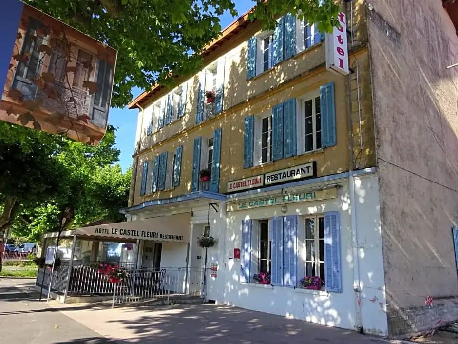 Hôtel Restaurant Le Castel Fleuri - Photo 1