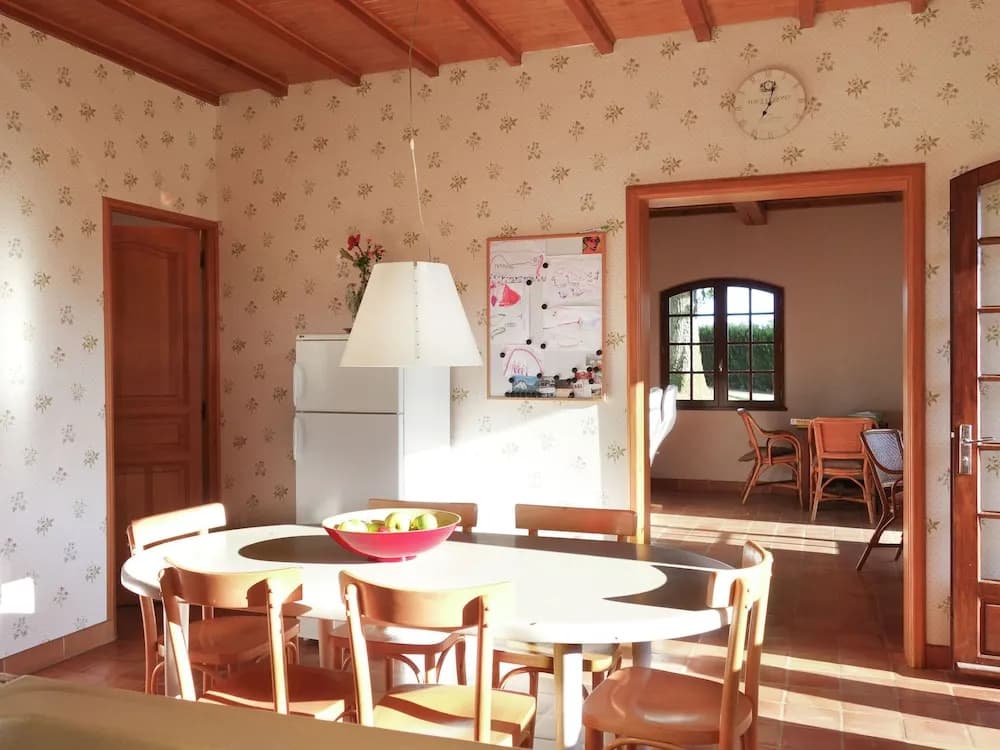 Lovely Villa in La Coquille with Swimming Pool - Photo 2
