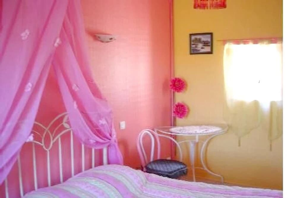 House With 5 Bedrooms in Commes, With Wonderful sea View, Enclosed Garden and Wifi - 6 km From the Beach - Photo 2