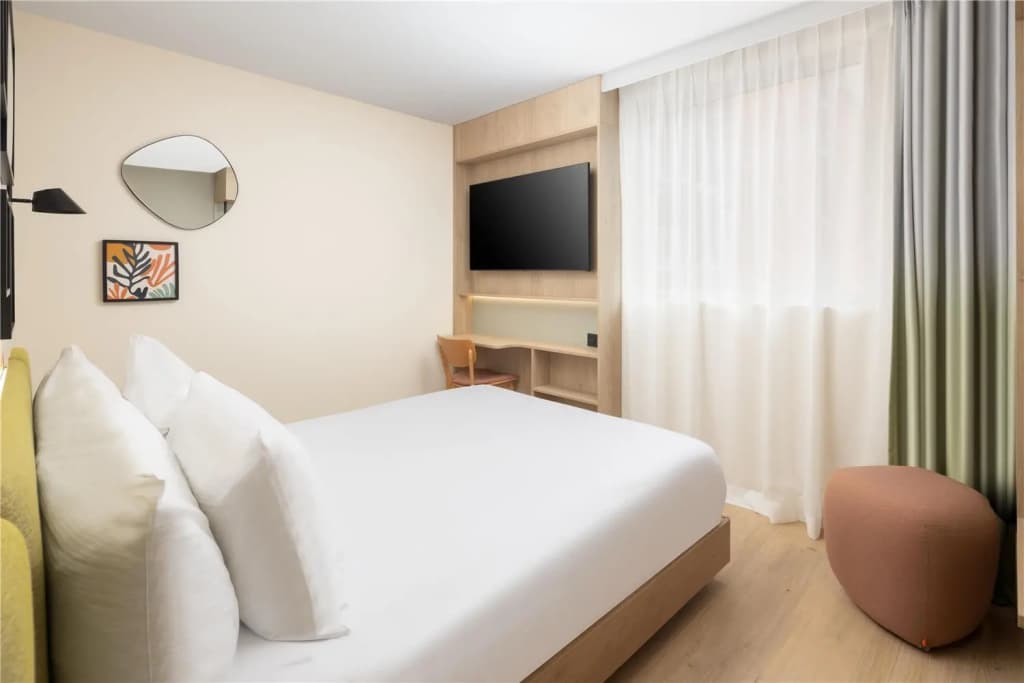 Hampton By Hilton Paris Charles De Gaulle Airport - Miniature 7