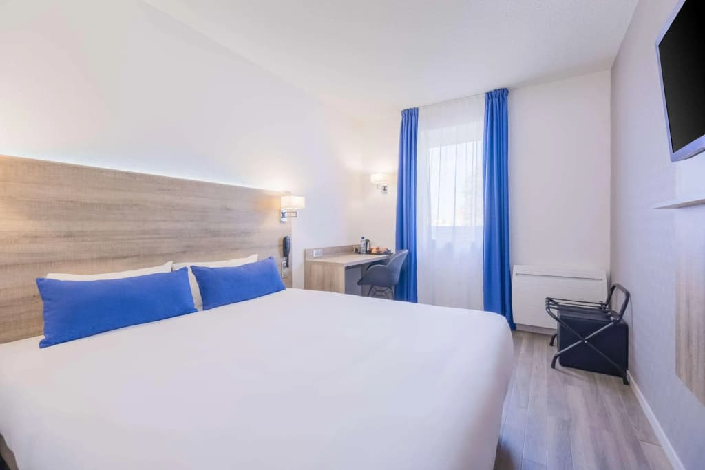 Quality Hotel Le Circuit - Le Mans - Miniature 7