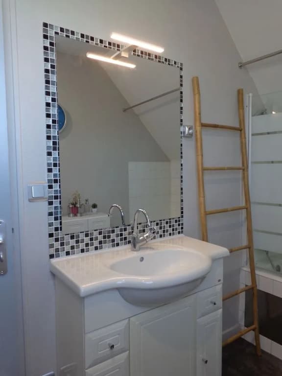 La CHAMBRE - Miniature 8