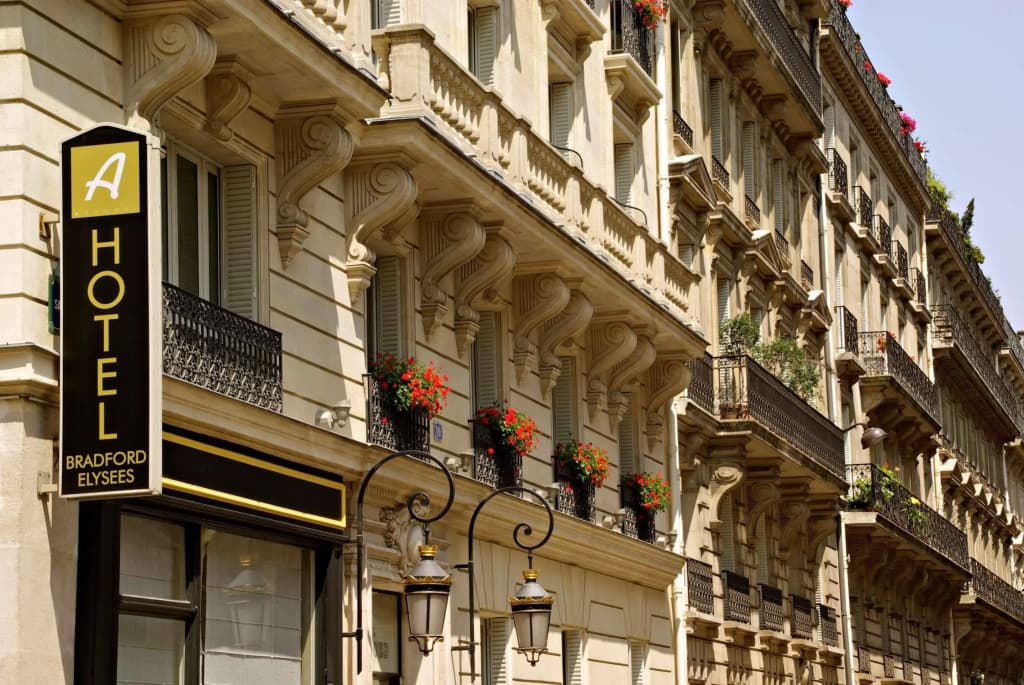 Hôtel Bradford Elysées – Astotel - Photo 1