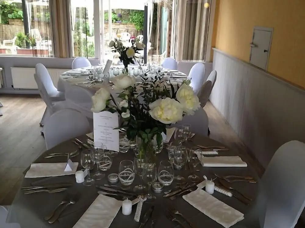 Le Cheval Blanc - Photo 4