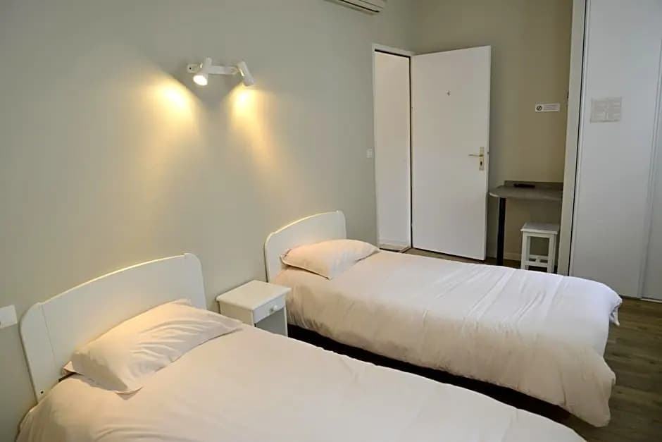 Hotel Les Arceaux - Photo 5