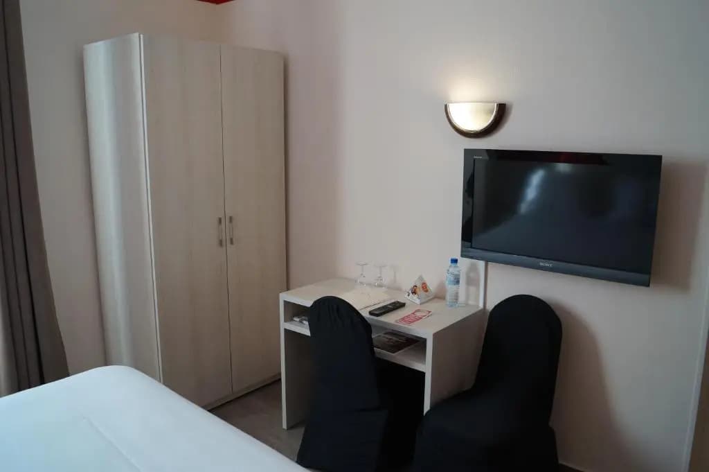 Brit Hotel du Dauphin - Photo 3