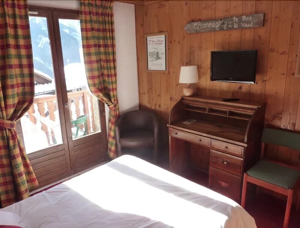 Hotel Les Glières - Photo 2