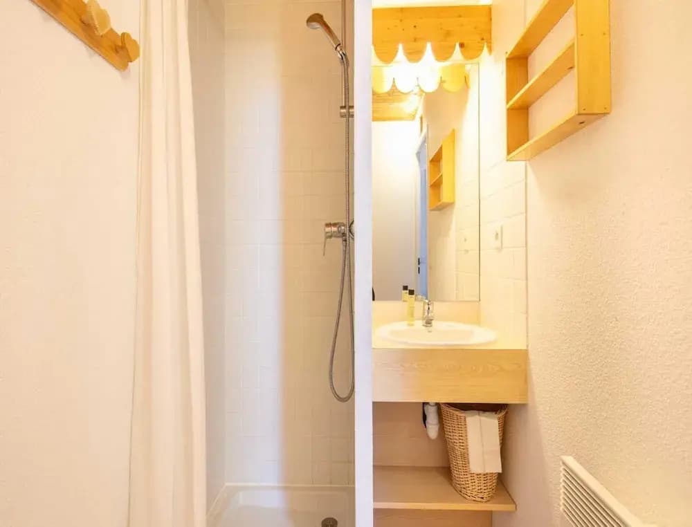 Duplex Apartment With Balcony - Miniature 6