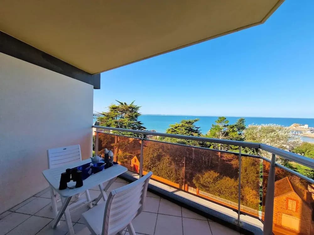 Apartment With sea View Near Beach - Photo 3